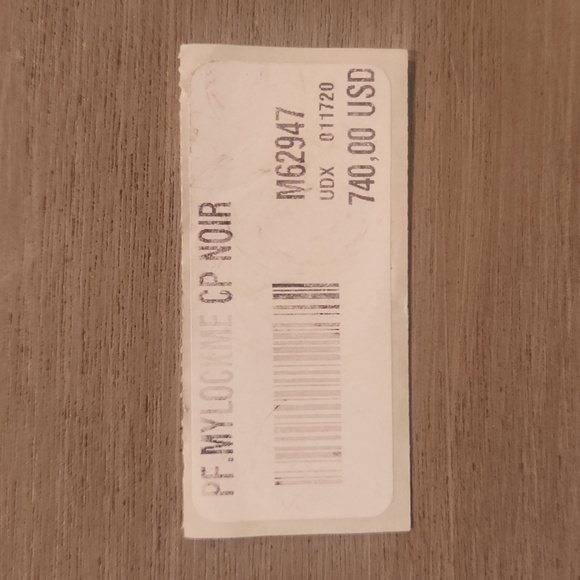 Louis Vuitton Wallet - Picture 14 of 14